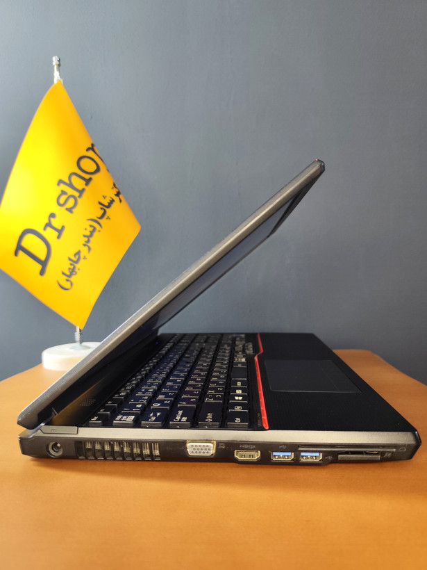لپ تاپ 15.6 اینچی استوک برند فوجیتسو | مدل LIFEBOOK A743 | حافظه 320GB HHD | رم 8GB