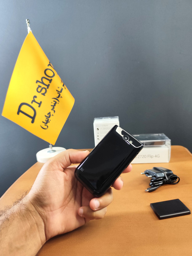 گوشی تاشو نوکیا | مدل 2720 Flip 4G | دو سیم کارت | یک سال گارانتی