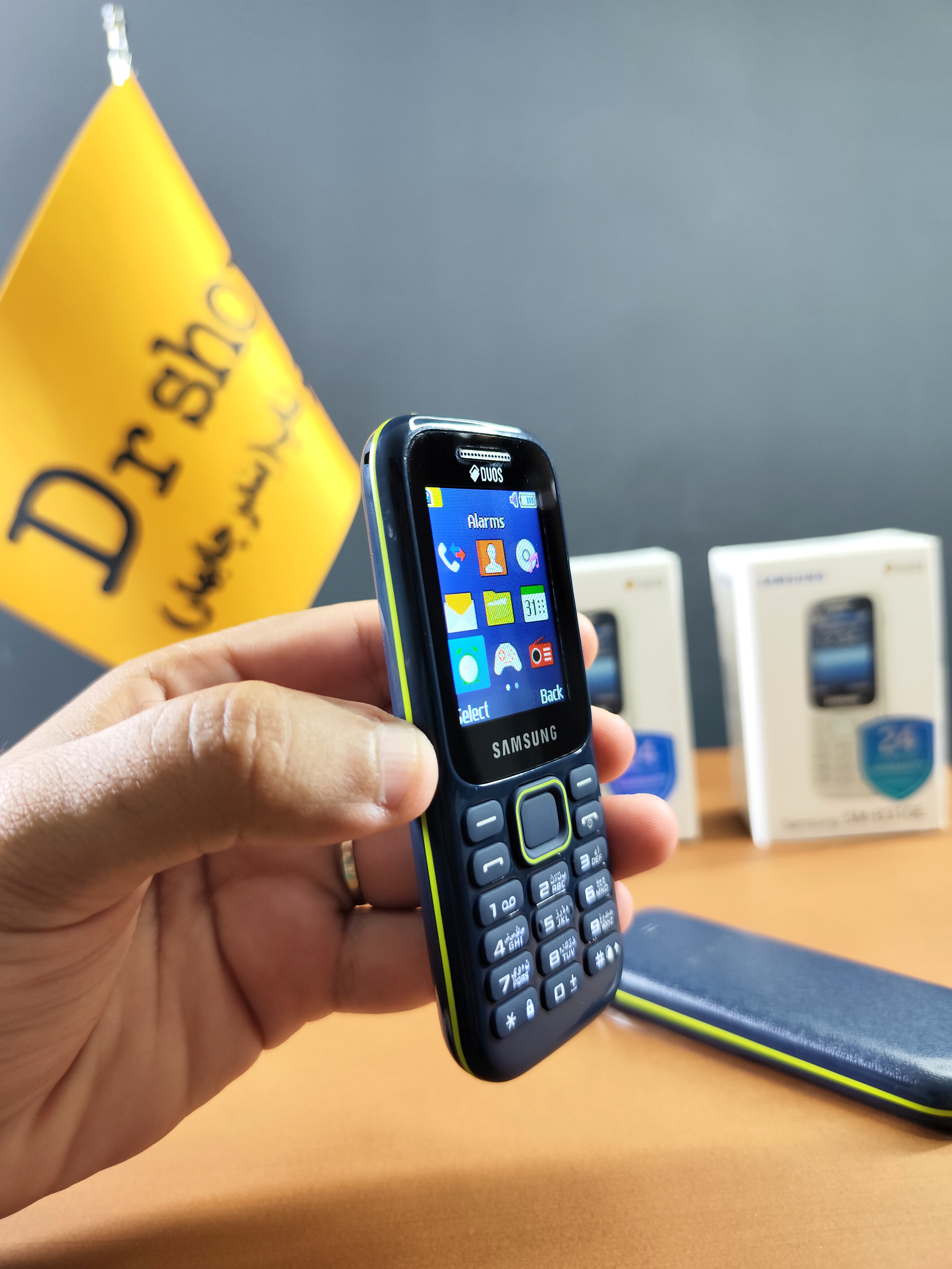 گوشی سامسونگ مدل B310E | حافظه رم 16MB | دو سیم | یکسال گارانتی