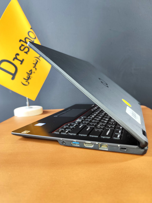 لپتاپ 14 اینچی صفحه لمسی Fujitsu | مدل LIFEBOOK U749 | پردازنده Core i7 نسل 8